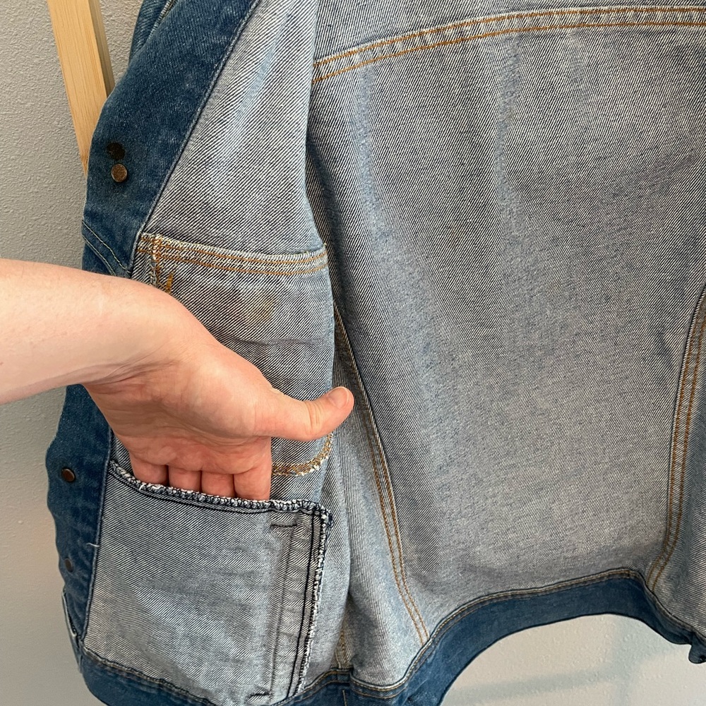 Vintage Lee Denim Trucker Jacket 40L - Picture 4 of 16